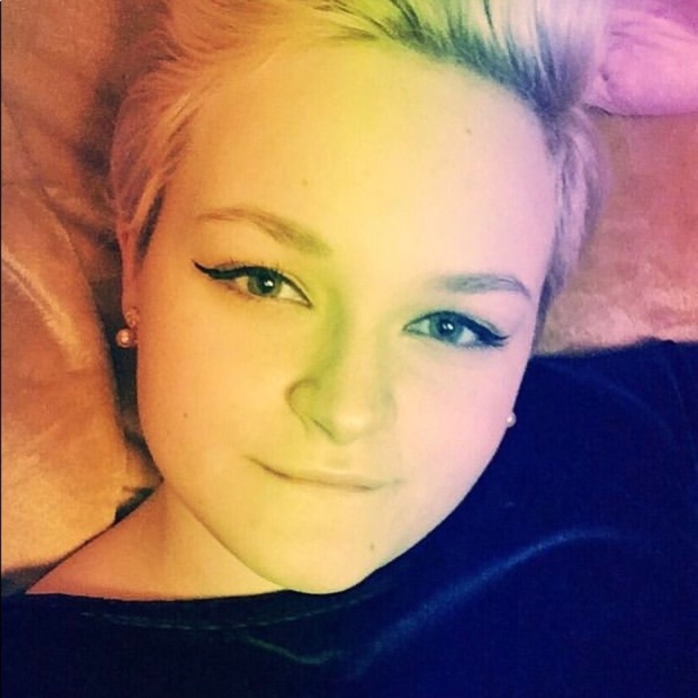 Meet your Posher, Hannah